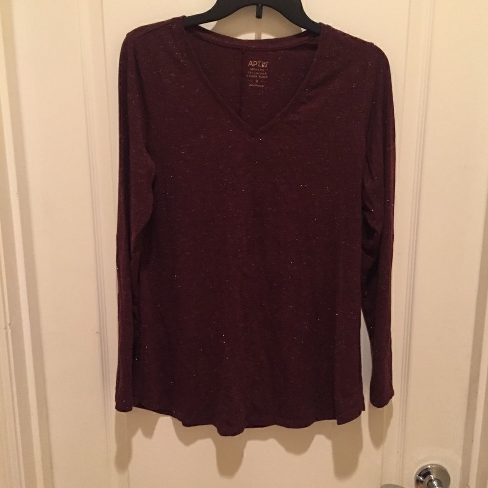 Apt 9 Sparkle V Neck Top
